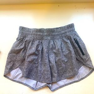 Lululemon Tracker Low Rise running shorts, size 6, LIKE